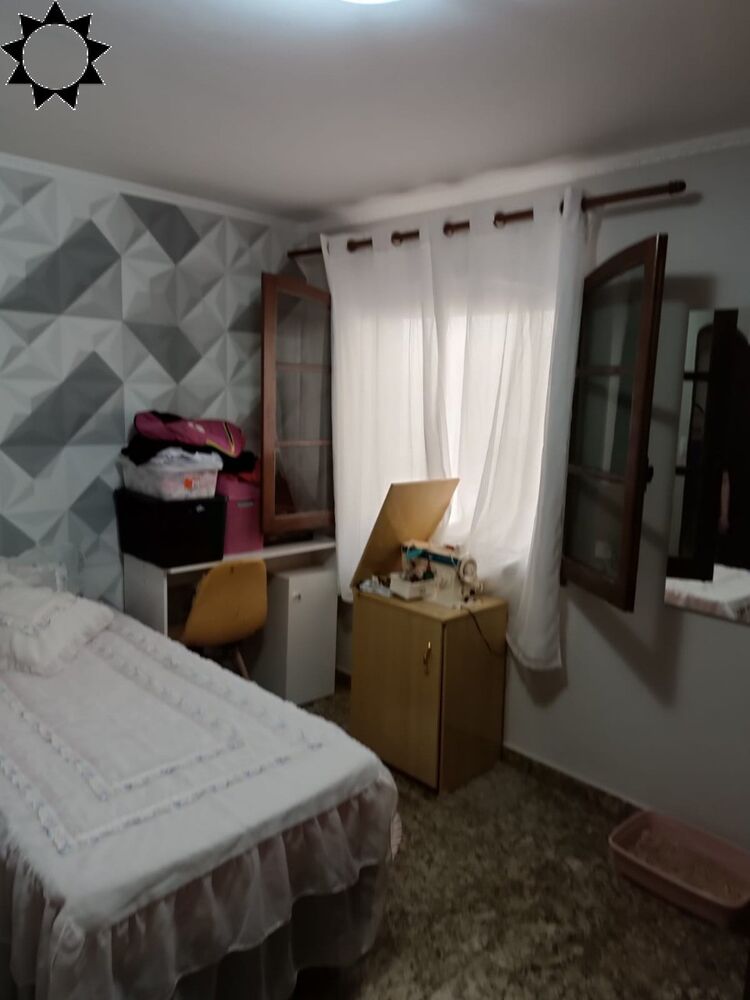 Casa, 3 quartos, 207 m² - Foto 4
