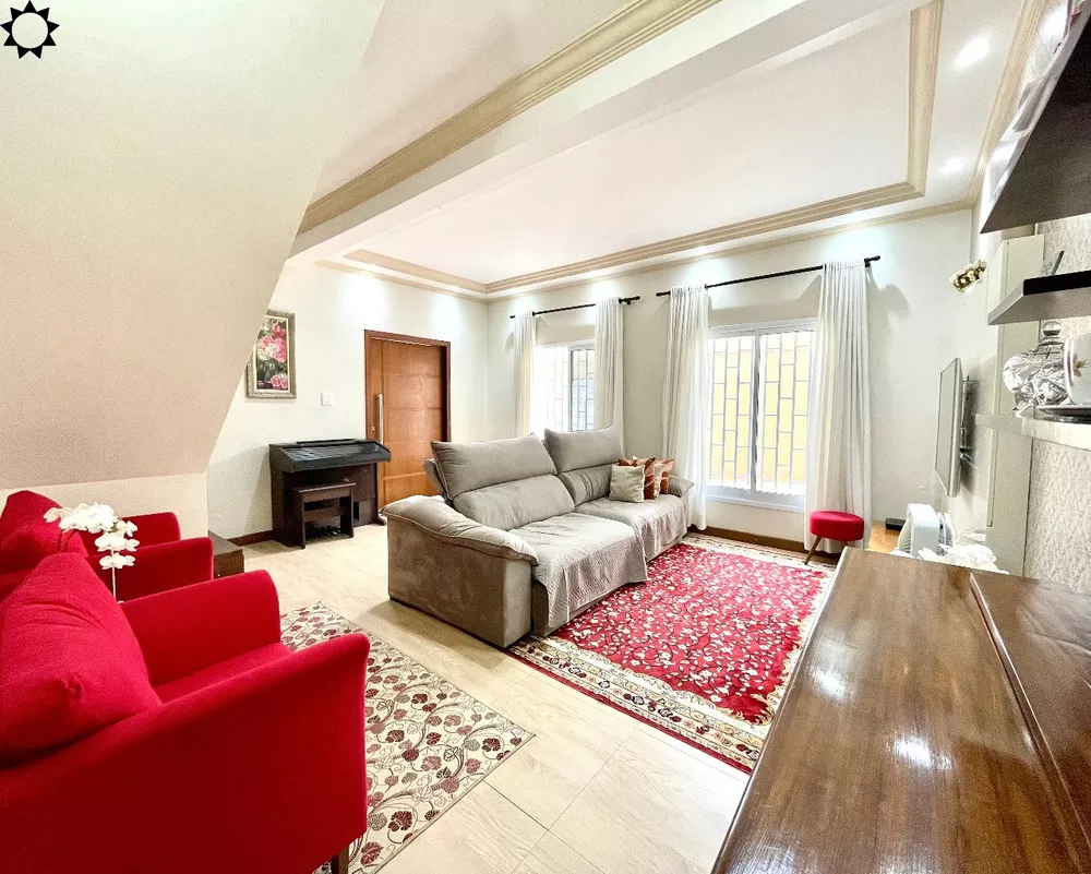 Casa, 4 quartos, 217 m² - Foto 2