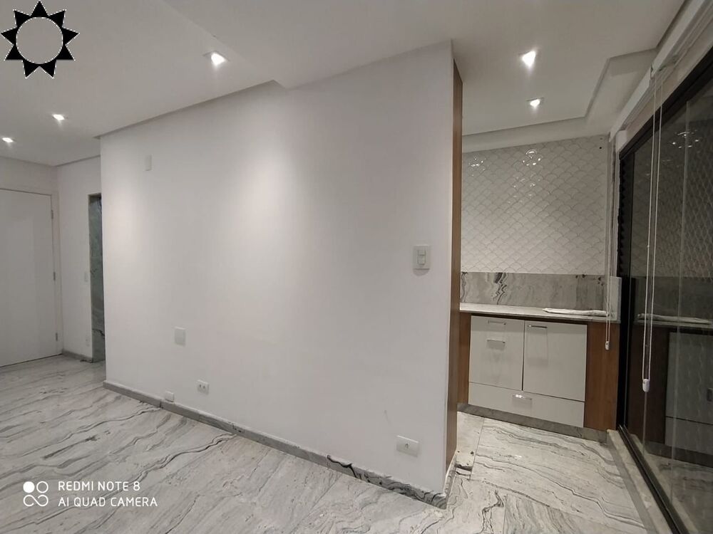 Apartamento à venda com 2 quartos, 62m² - Foto 4