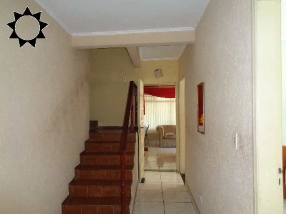 Casa, 2 quartos, 240 m² - Foto 2