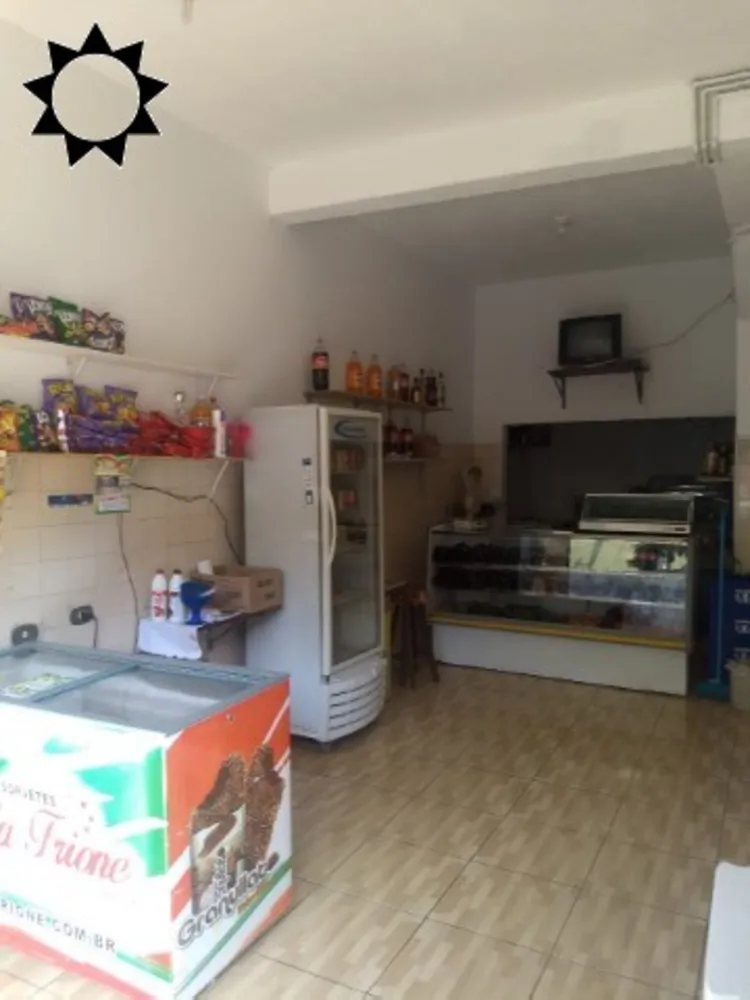 Casa, 2 quartos, 300 m² - Foto 2