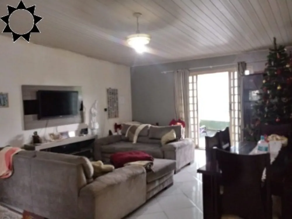 Casa, 2 quartos, 240 m² - Foto 2