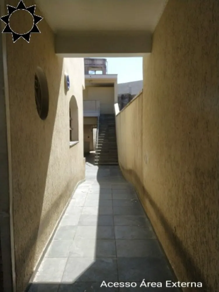 Casa, 3 quartos, 236 m² - Foto 1