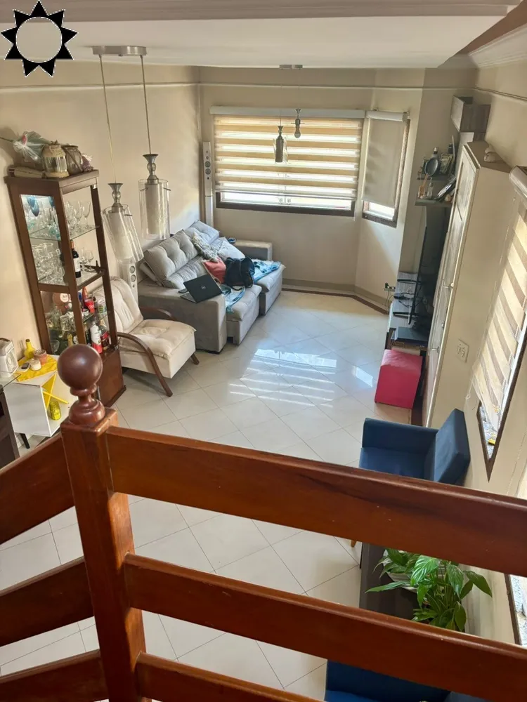 Casa, 3 quartos, 215 m² - Foto 1