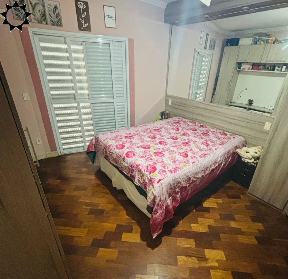 Casa, 3 quartos, 215 m² - Foto 12