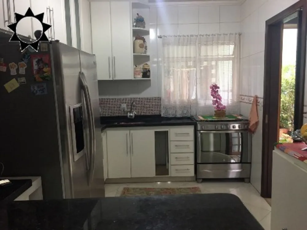 Casa, 3 quartos, 180 m² - Foto 4