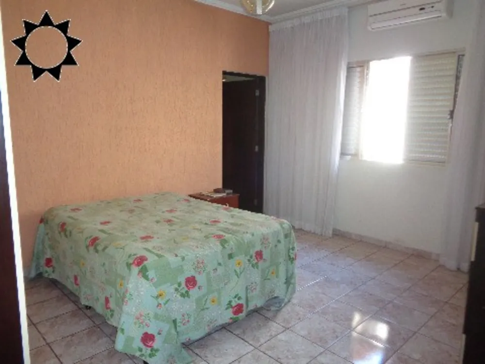 Casa, 4 quartos, 250 m² - Foto 11