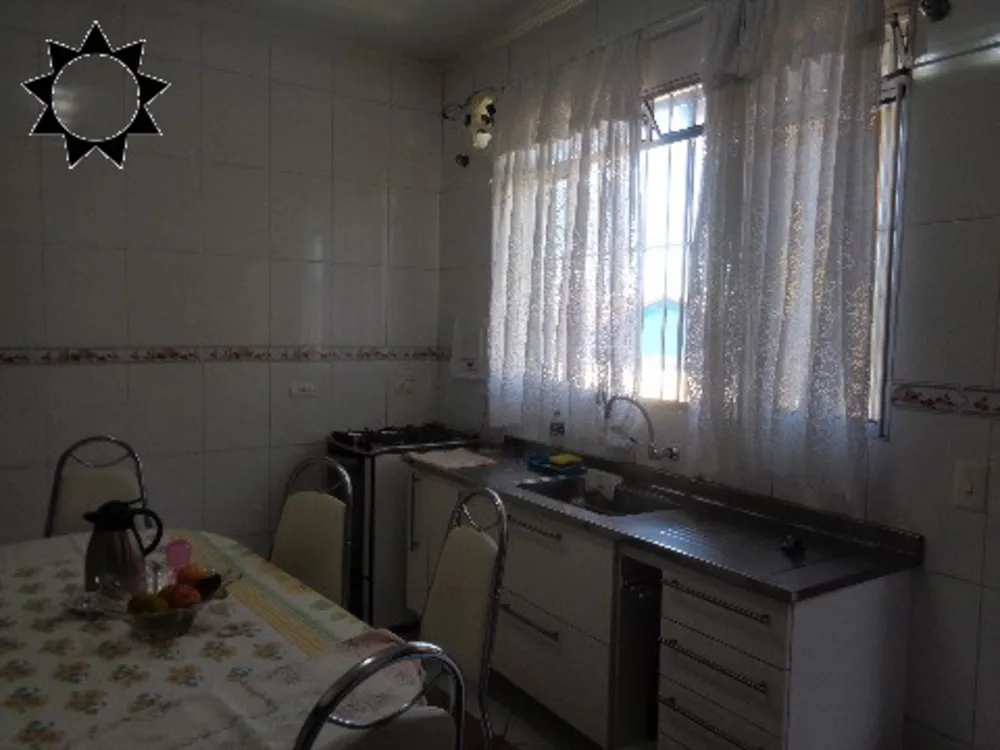 Casa, 4 quartos, 250 m² - Foto 4