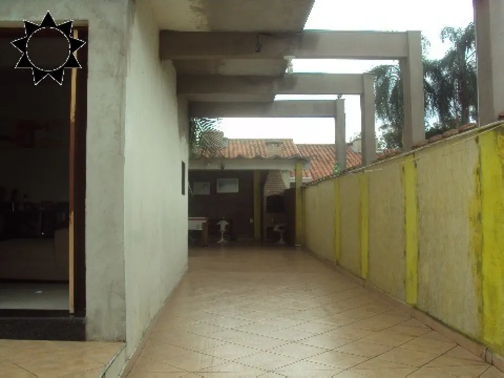 Casa, 3 quartos, 190 m² - Foto 1