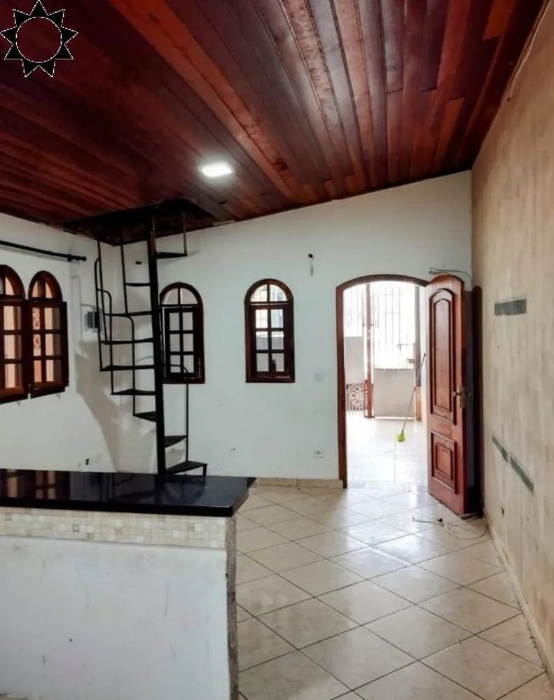 Casa, 5 quartos, 140 m² - Foto 1