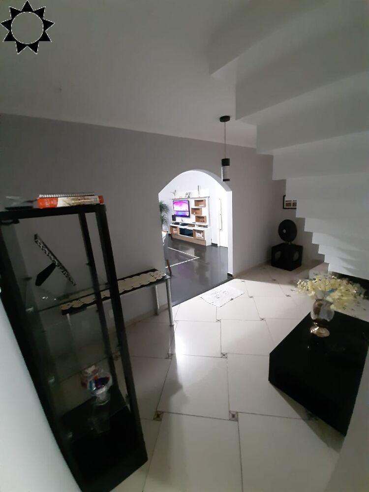 Casa, 4 quartos, 227 m² - Foto 8