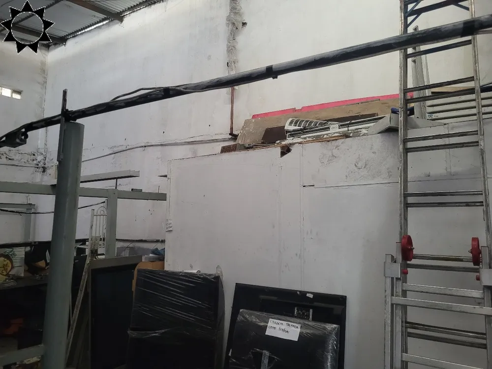 Depósito-Galpão, 200 m² - Foto 2