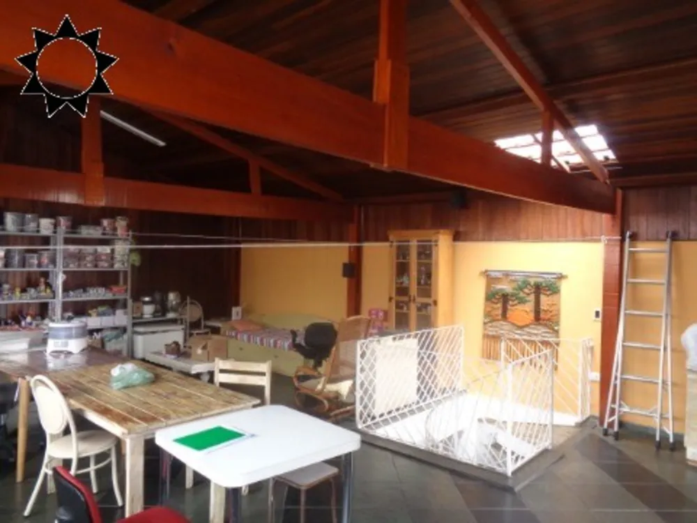 Casa, 3 quartos, 253 m² - Foto 2