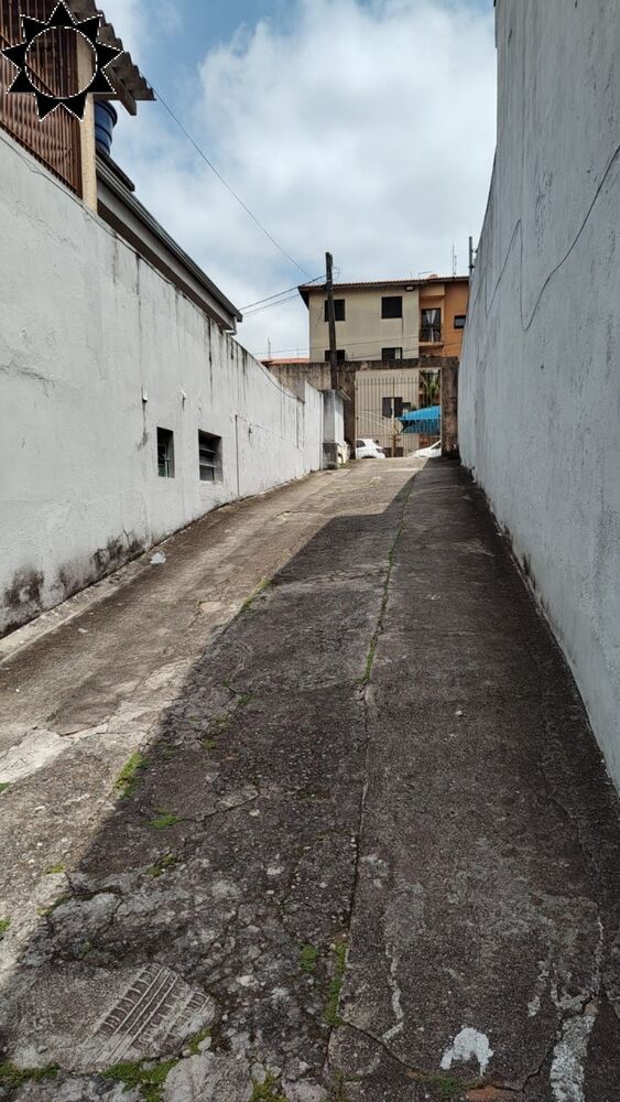 Casa à venda com 6 quartos, 184m² - Foto 4