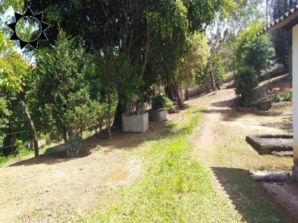 Chácara, 3 quartos, 200 m² - Foto 1