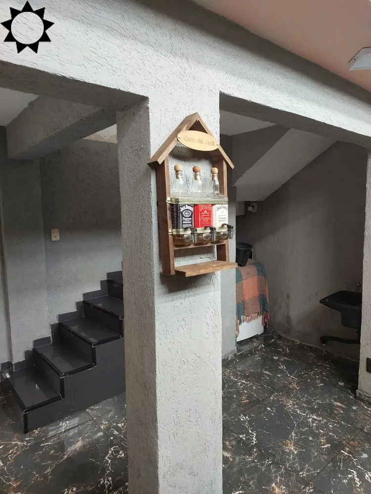 Casa, 4 quartos, 204 m² - Foto 1