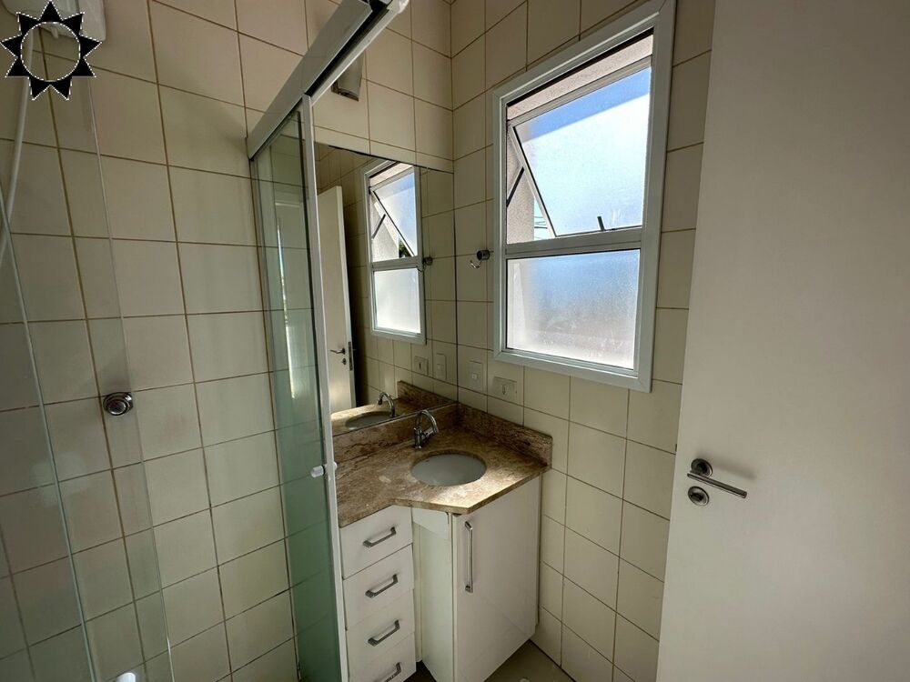 Casa, 3 quartos, 238 m² - Foto 1