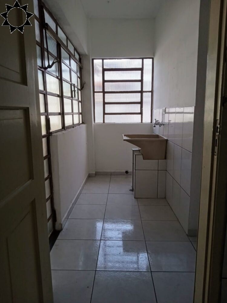 Casa à venda com 1 quarto, 50m² - Foto 1