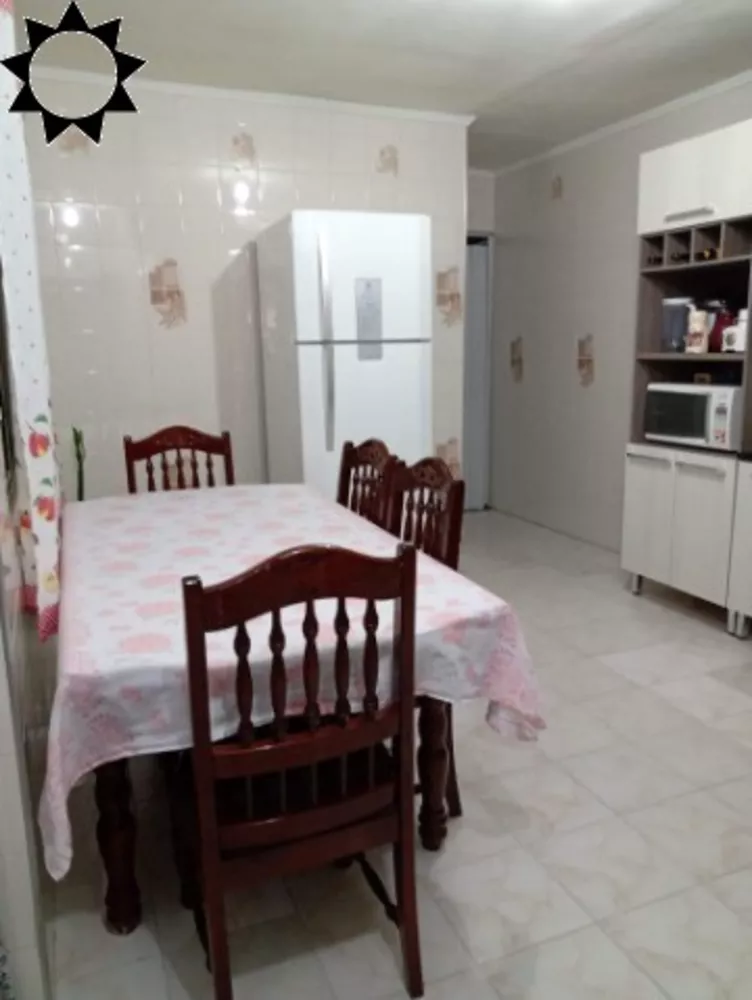 Casa à venda com 2 quartos, 150m² - Foto 1