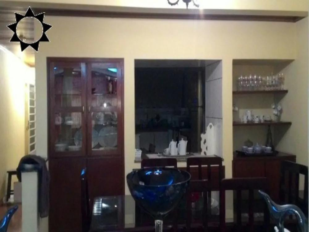 Casa, 3 quartos, 192 m² - Foto 2