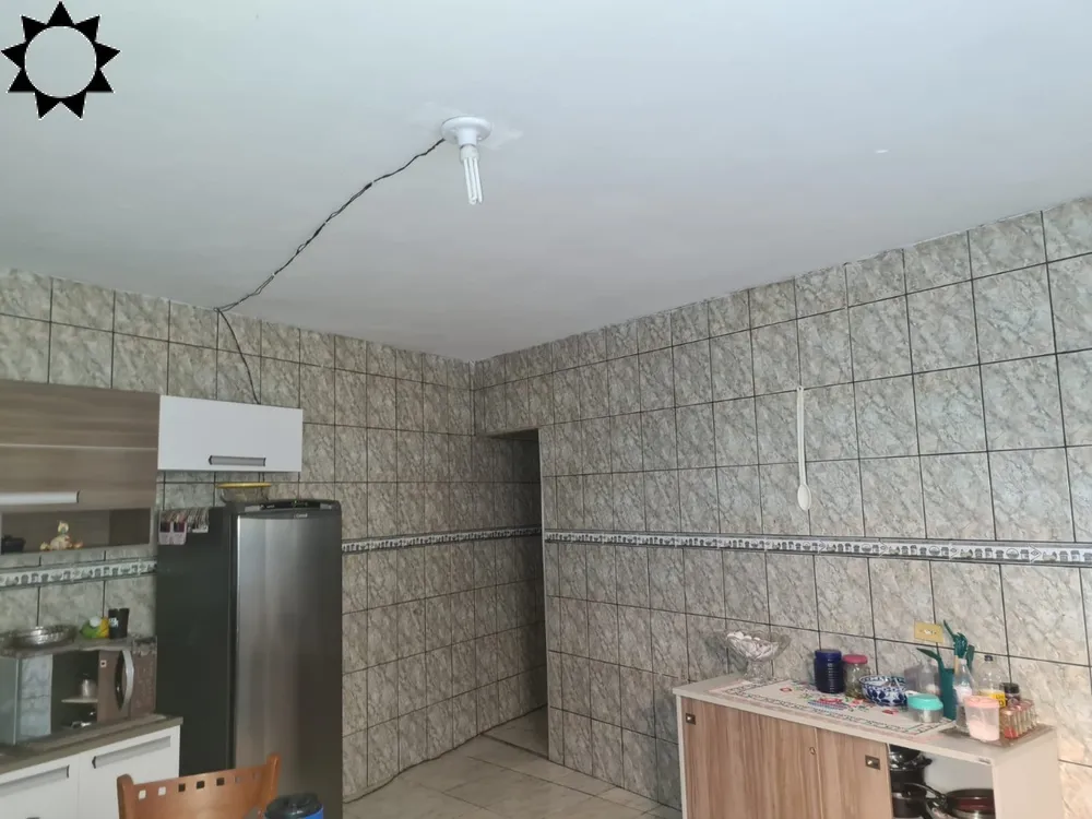 Casa, 4 quartos, 242 m² - Foto 1