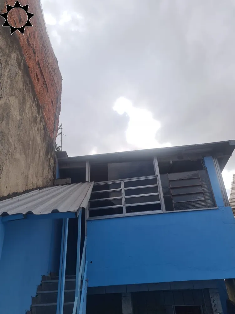 Casa, 4 quartos, 242 m² - Foto 2