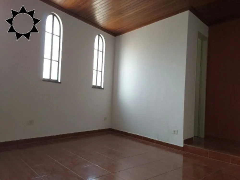 Casa, 3 quartos, 216 m² - Foto 1