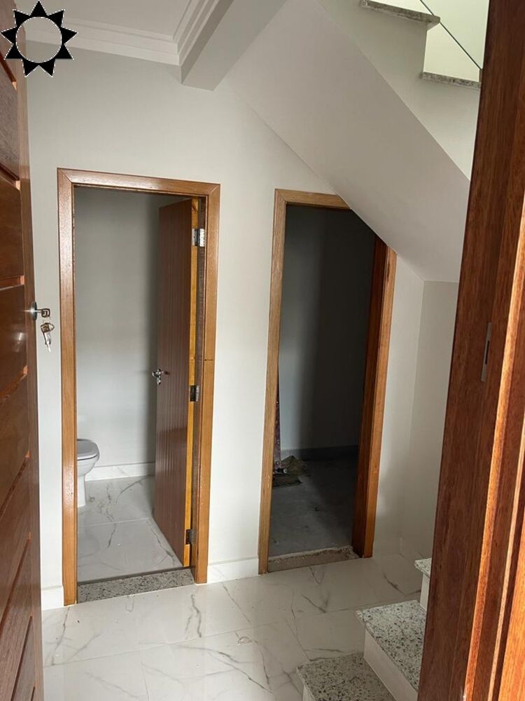 Casa à venda com 3 quartos, 201m² - Foto 8