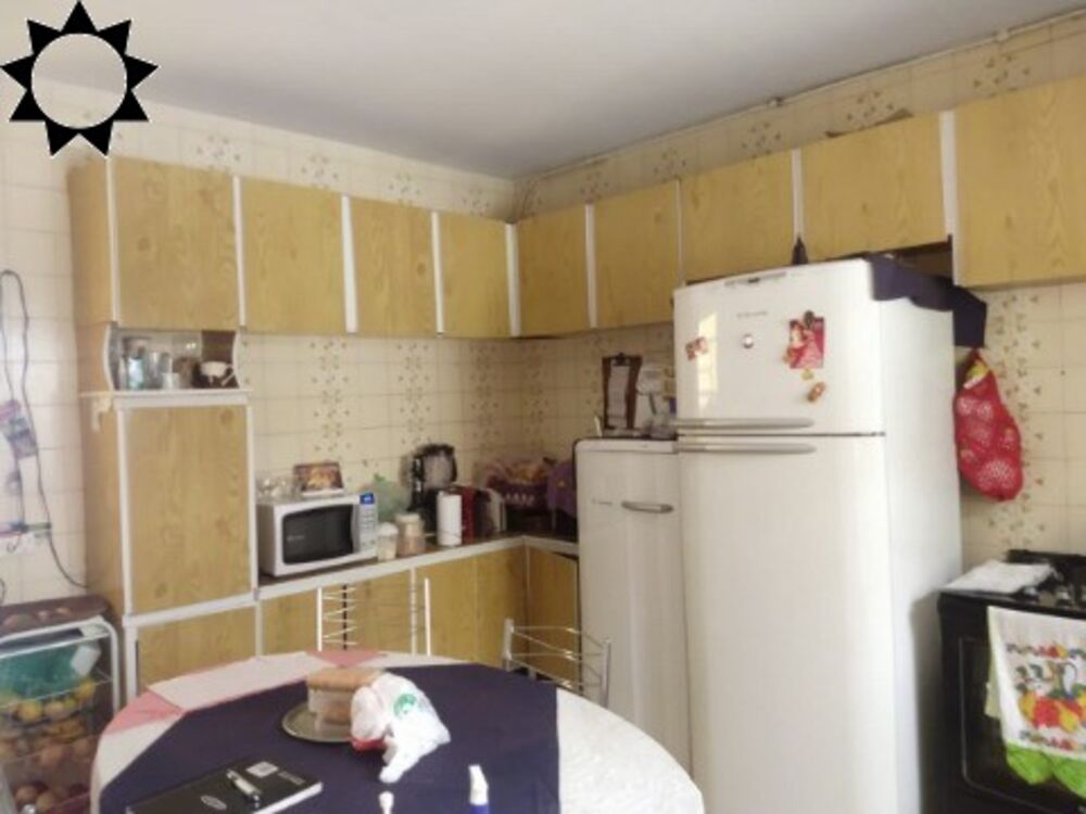 Casa, 3 quartos, 210 m² - Foto 1