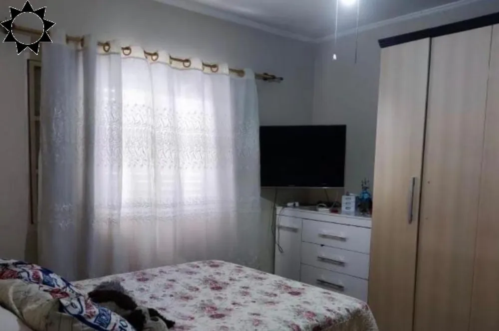 Casa, 4 quartos, 196 m² - Foto 2