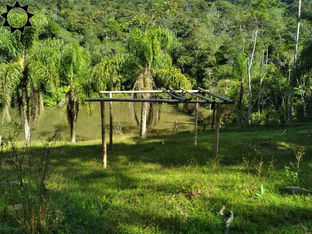 Sítio à venda com 3 quartos, 250m² - Foto 2