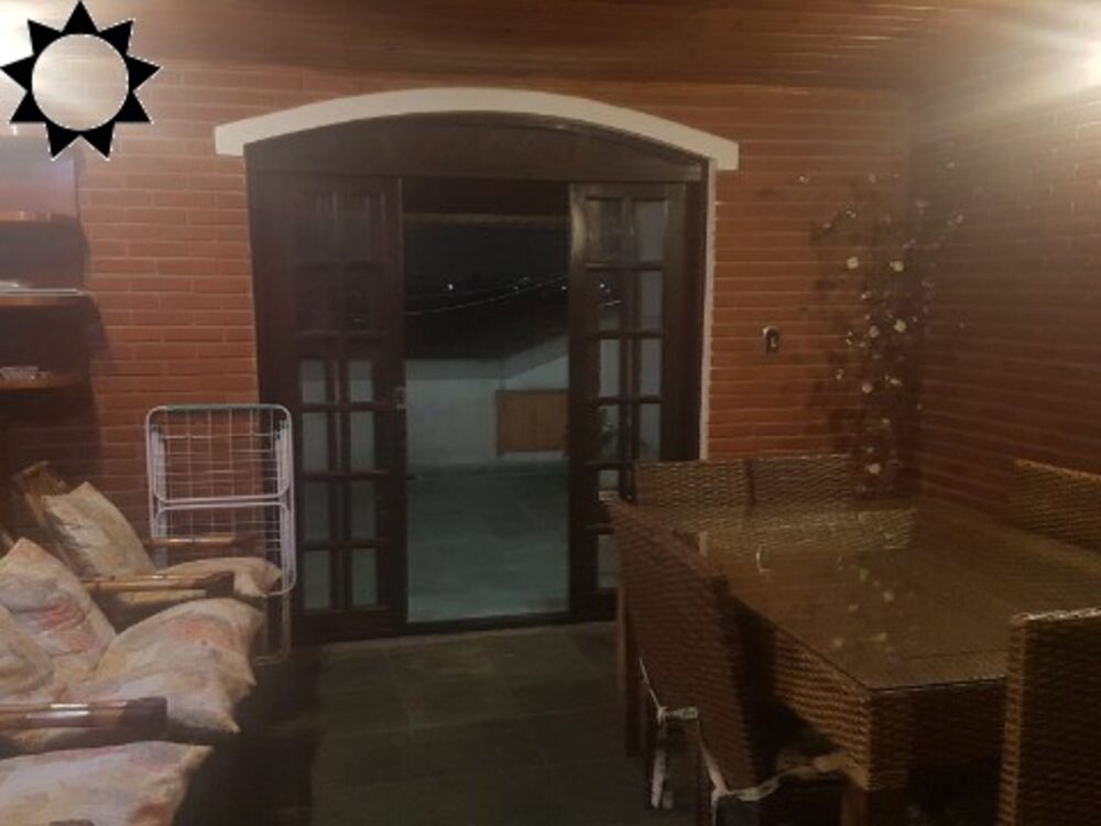 Casa, 2 quartos, 170 m² - Foto 1