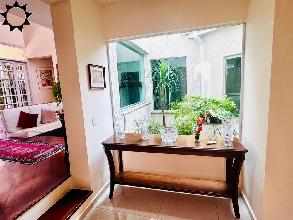 Casa, 3 quartos, 270 m² - Foto 2