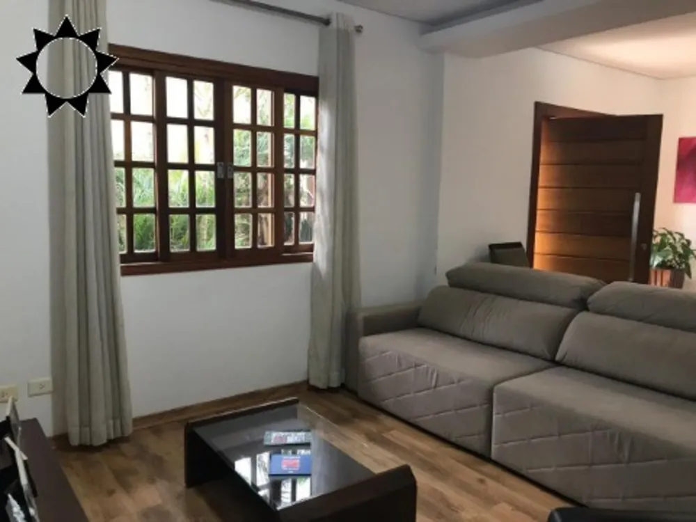 Casa, 3 quartos, 200 m² - Foto 1