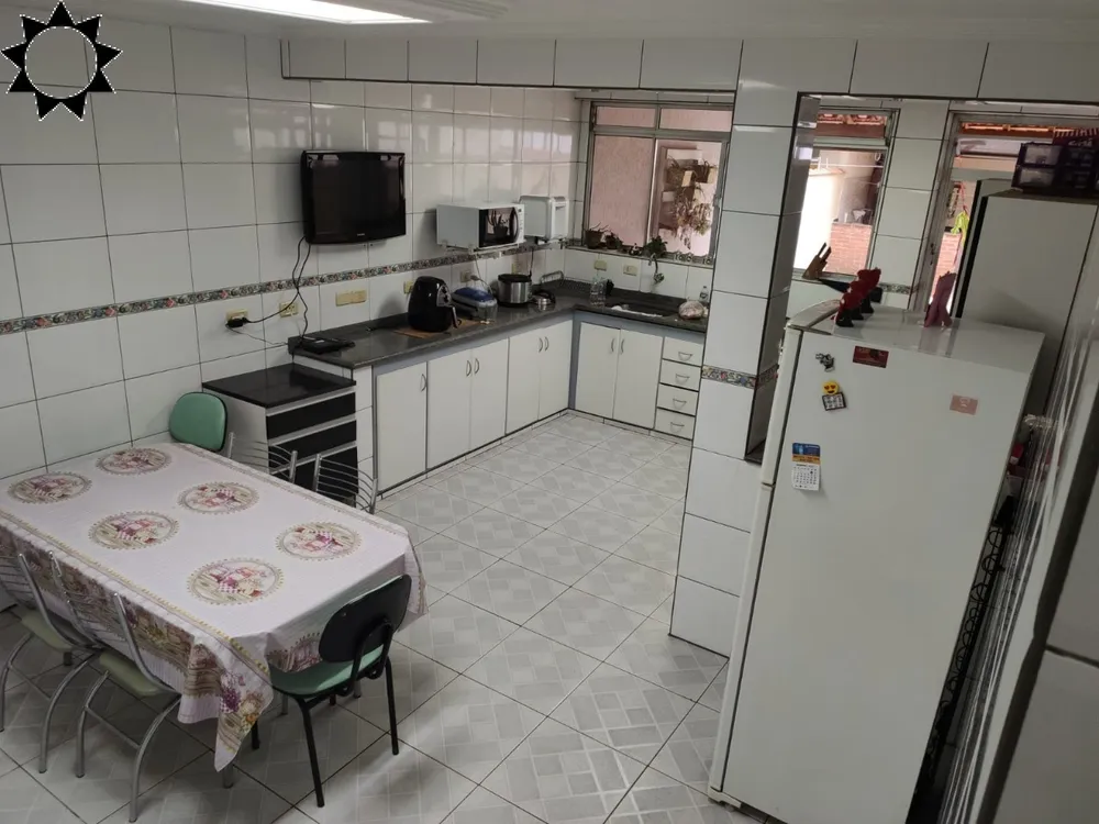 Casa, 3 quartos, 251 m² - Foto 4