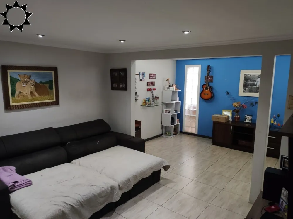 Casa, 3 quartos, 251 m² - Foto 1