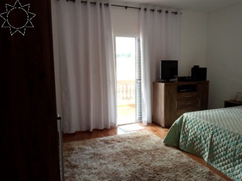 Casa à venda com 3 quartos, 200m² - Foto 11