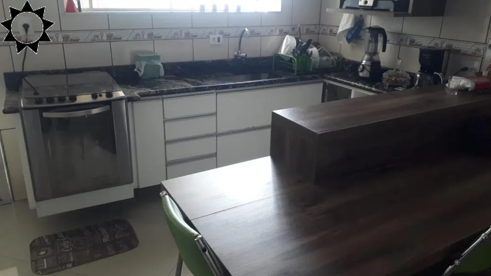 Casa, 4 quartos, 221 m² - Foto 3