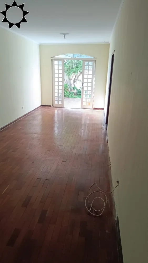 Casa, 3 quartos, 184 m² - Foto 1
