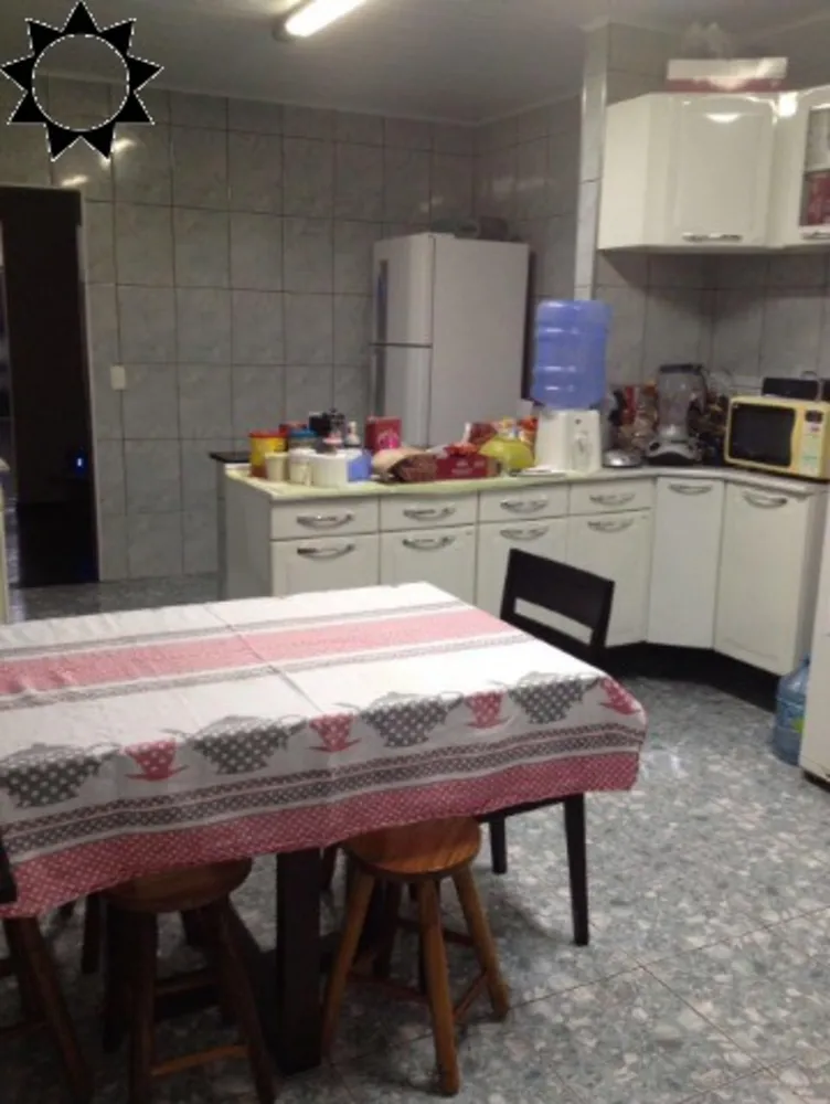 Casa, 3 quartos, 200 m² - Foto 9