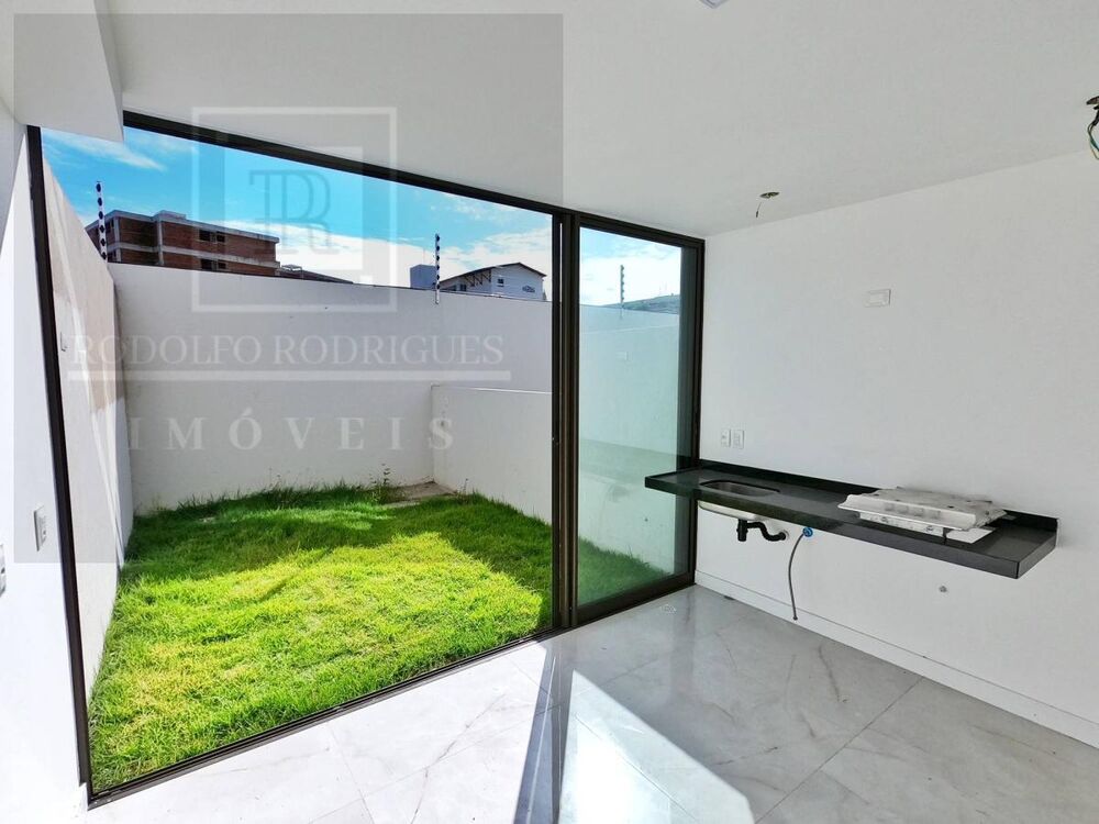 Casa de Condomínio à venda com 2 quartos, 75m² - Foto 2