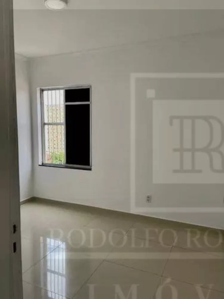 Apartamento à venda com 3 quartos, 110m² - Foto 4