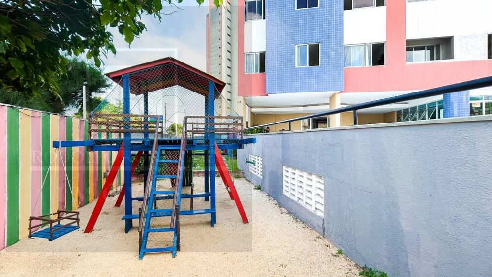 Apartamento à venda com 3 quartos, 65m² - Foto 2
