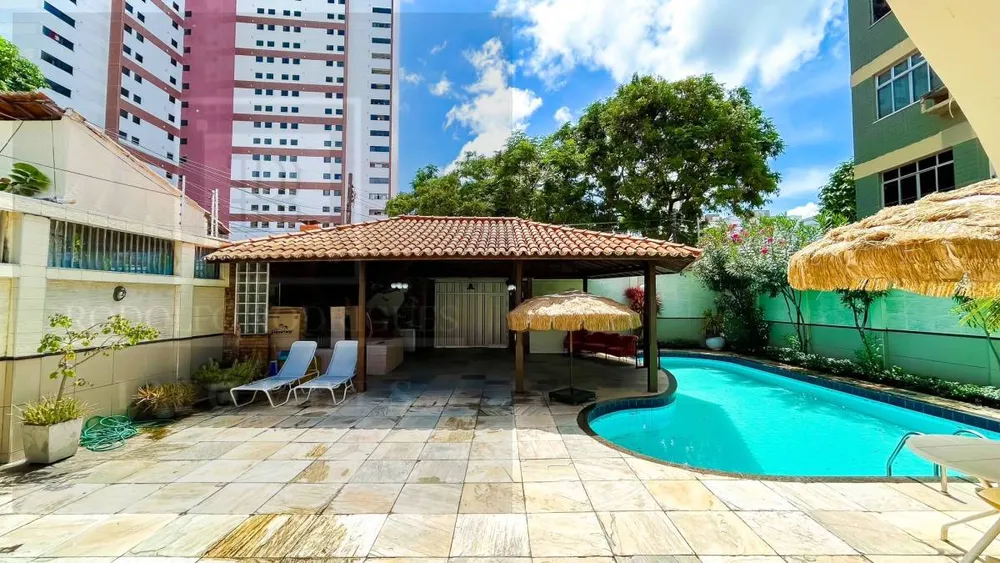 Casa, 7 quartos, 370 m² - Foto 2