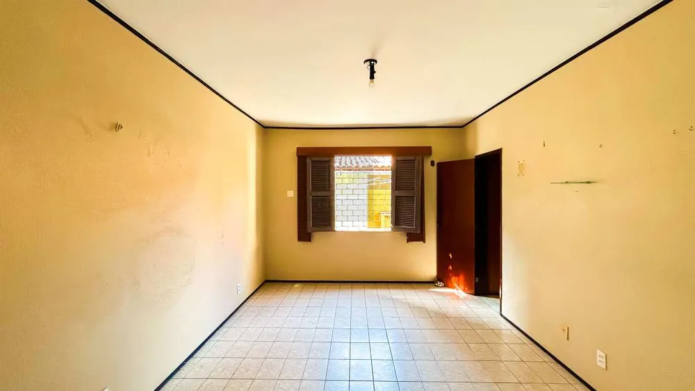 Casa, 3 quartos, 263 m² - Foto 1