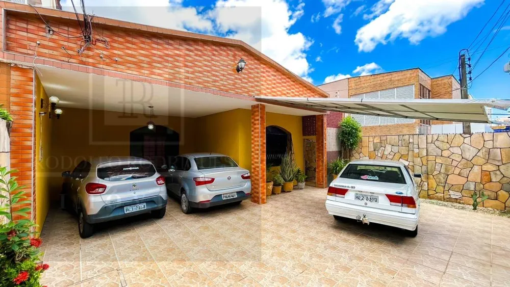 Casa, 7 quartos, 300 m² - Foto 1