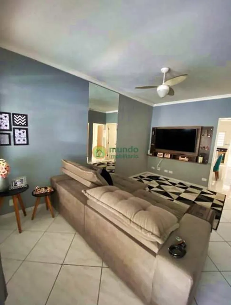 Casa, 3 quartos, 84 m² - Foto 2