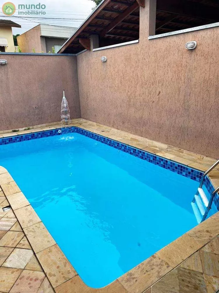 Casa de Condomínio à venda com 3 quartos, 150m² - Foto 2