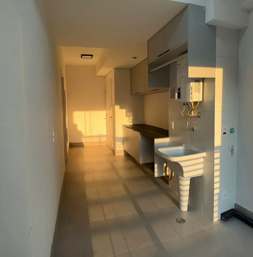 Apartamento à venda e aluguel com 3 quartos, 142m² - Foto 3