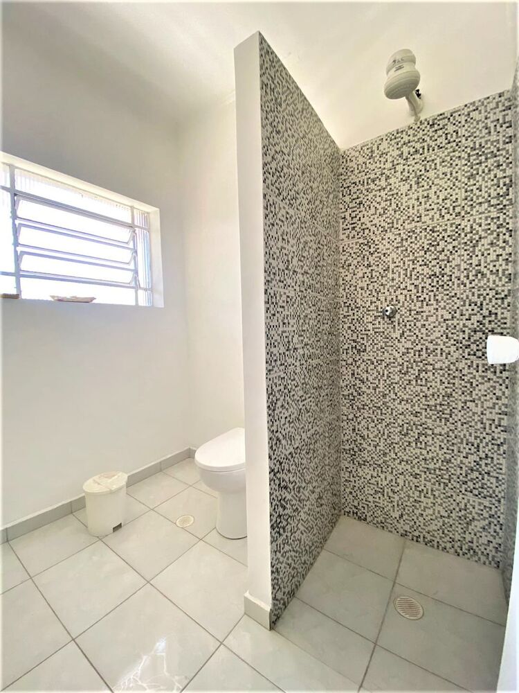 Casa, 1 quarto, 230 m² - Foto 2